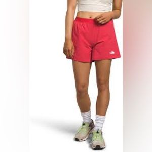 New/unworn The North Face Clay Red Relaxed Fit W Evolution Shorts Sz M